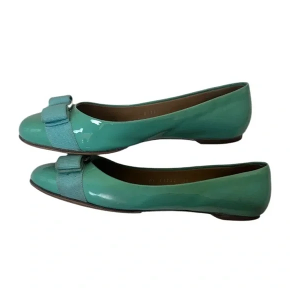 SALVATORE FERRAGAMO Turquoise Patent Lather Varina Ballet Flats - Picture 4 of 12